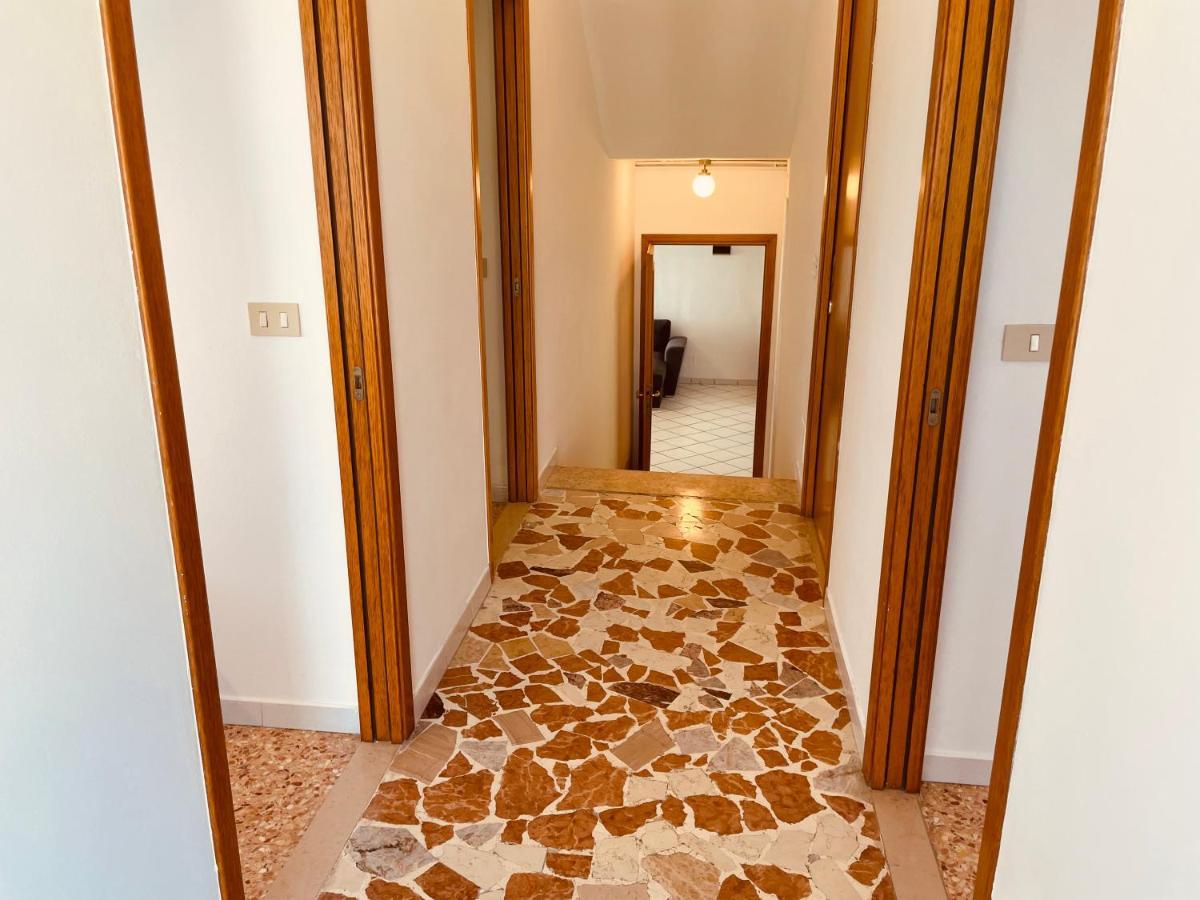 Family Apartment Piazza Milano - Jesolo ภายนอก รูปภาพ