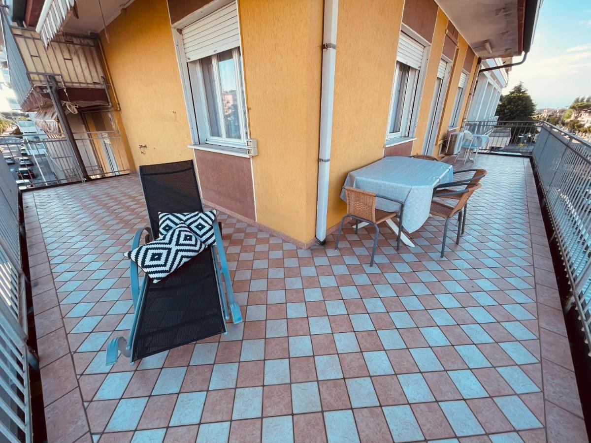 Family Apartment Piazza Milano - Jesolo ภายนอก รูปภาพ