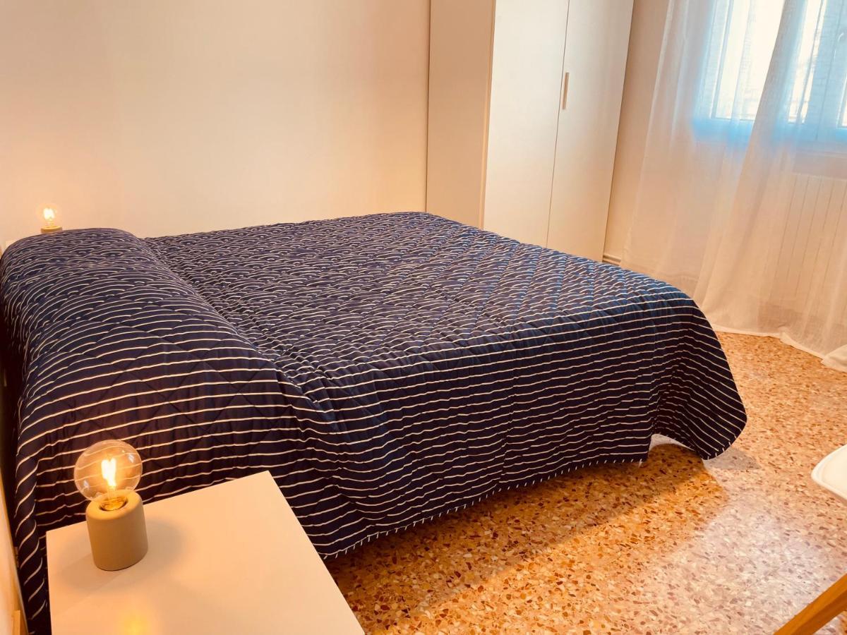 Family Apartment Piazza Milano - Jesolo ภายนอก รูปภาพ