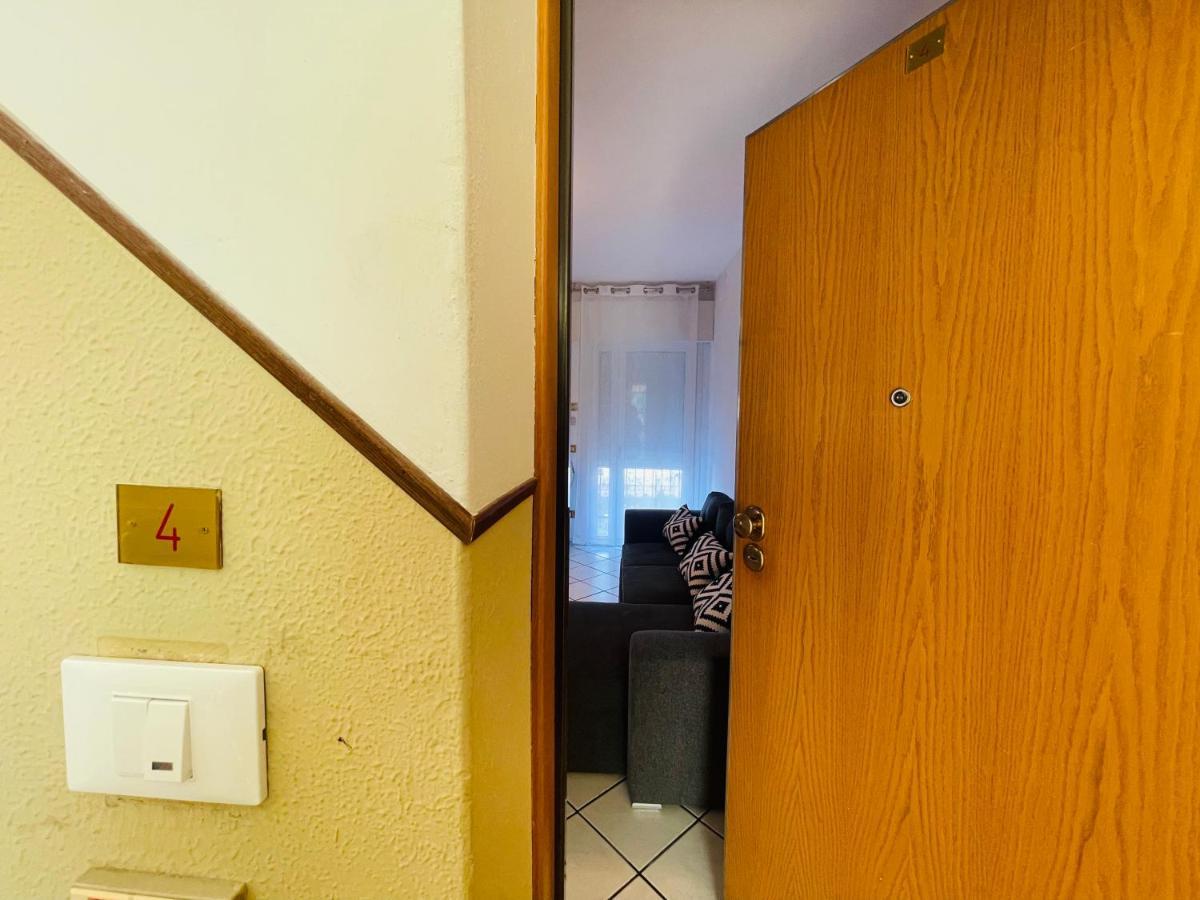Family Apartment Piazza Milano - Jesolo ภายนอก รูปภาพ